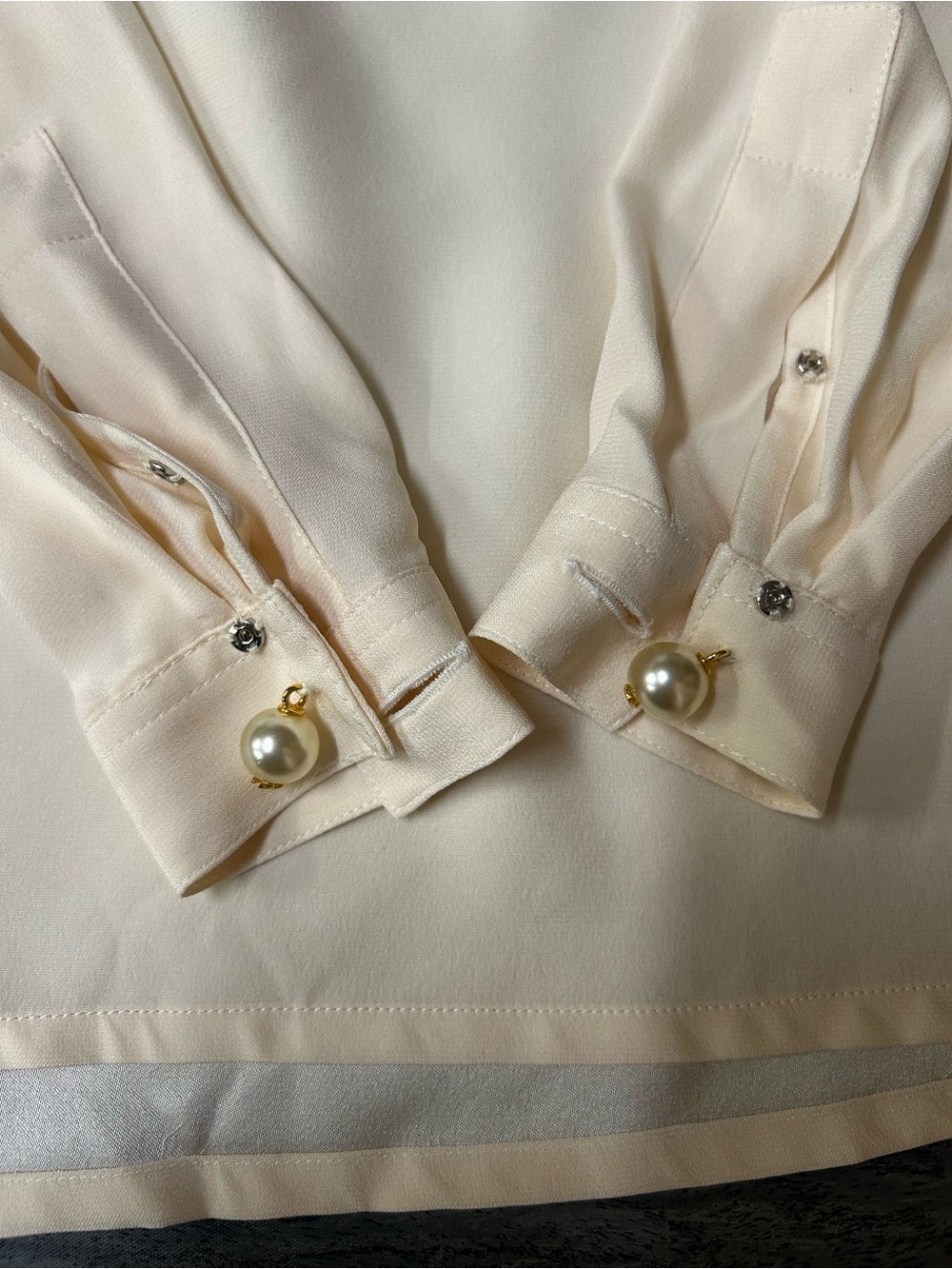 VTG CHANEL Womens Ivory Silk Blouse trompe l'oeil Embroirdered Size 34 - Picture 6 of 8